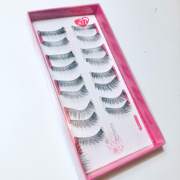 80 Pairs of Eyelashes - Picture 6 of 9